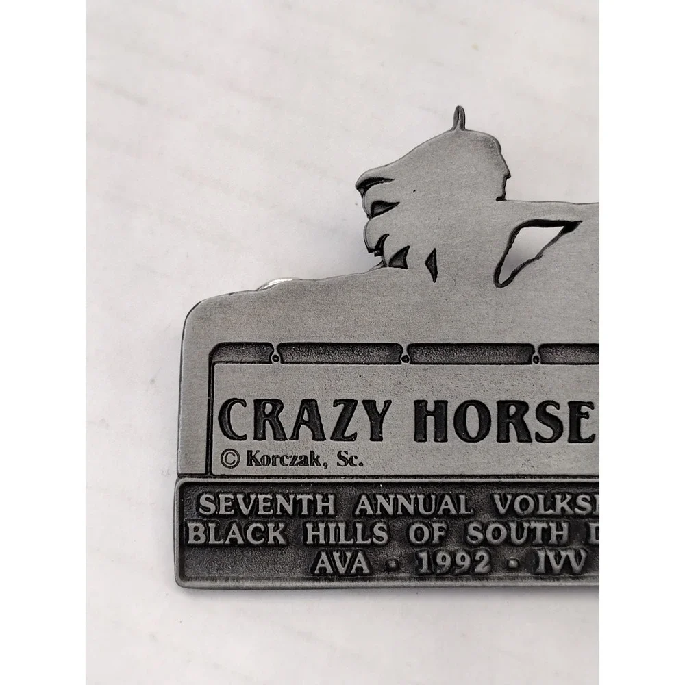 Vintage Crazy Horse Pewter Lapel Hat Jacket Pin KORCZAK Anniversary 1992 150TH